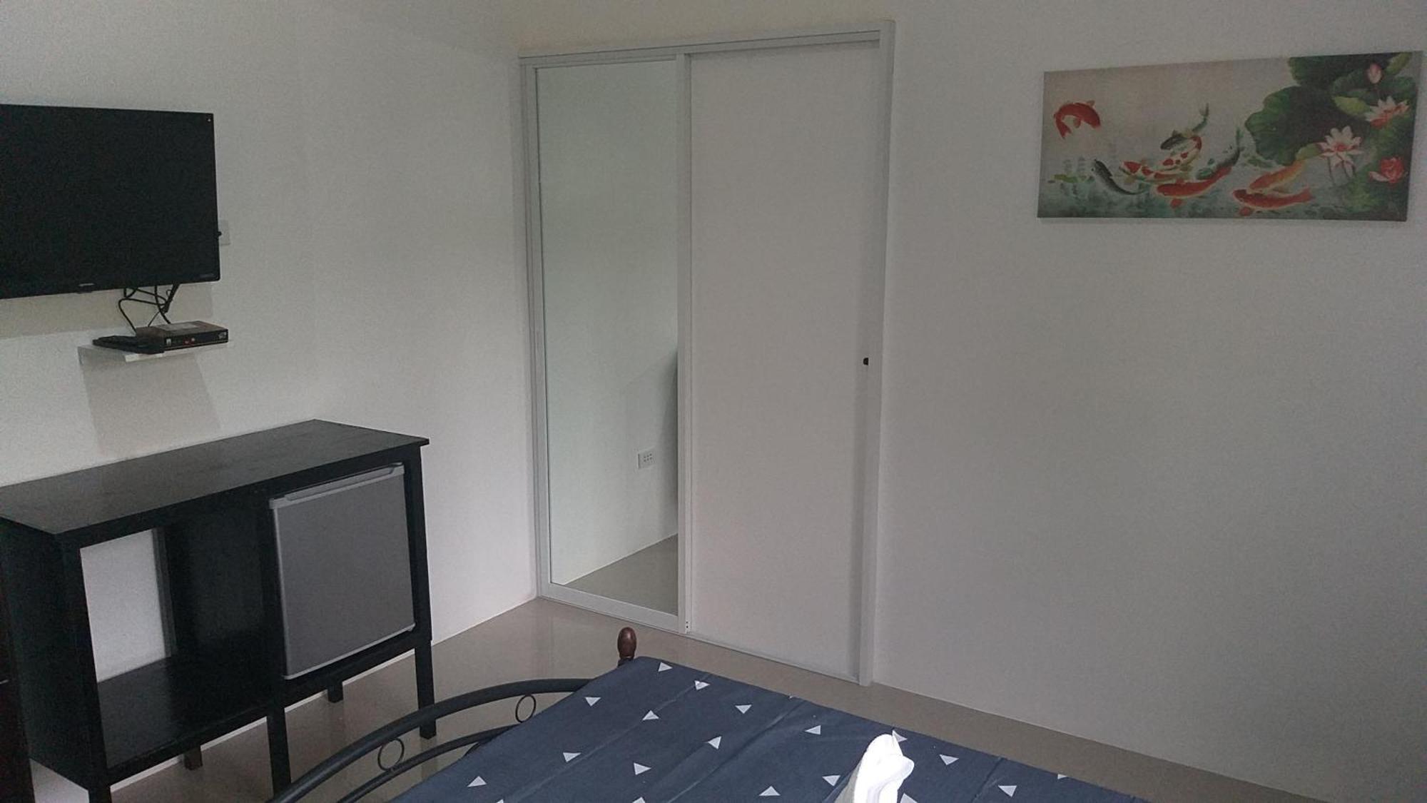 Ub Home Dauis Kamer foto